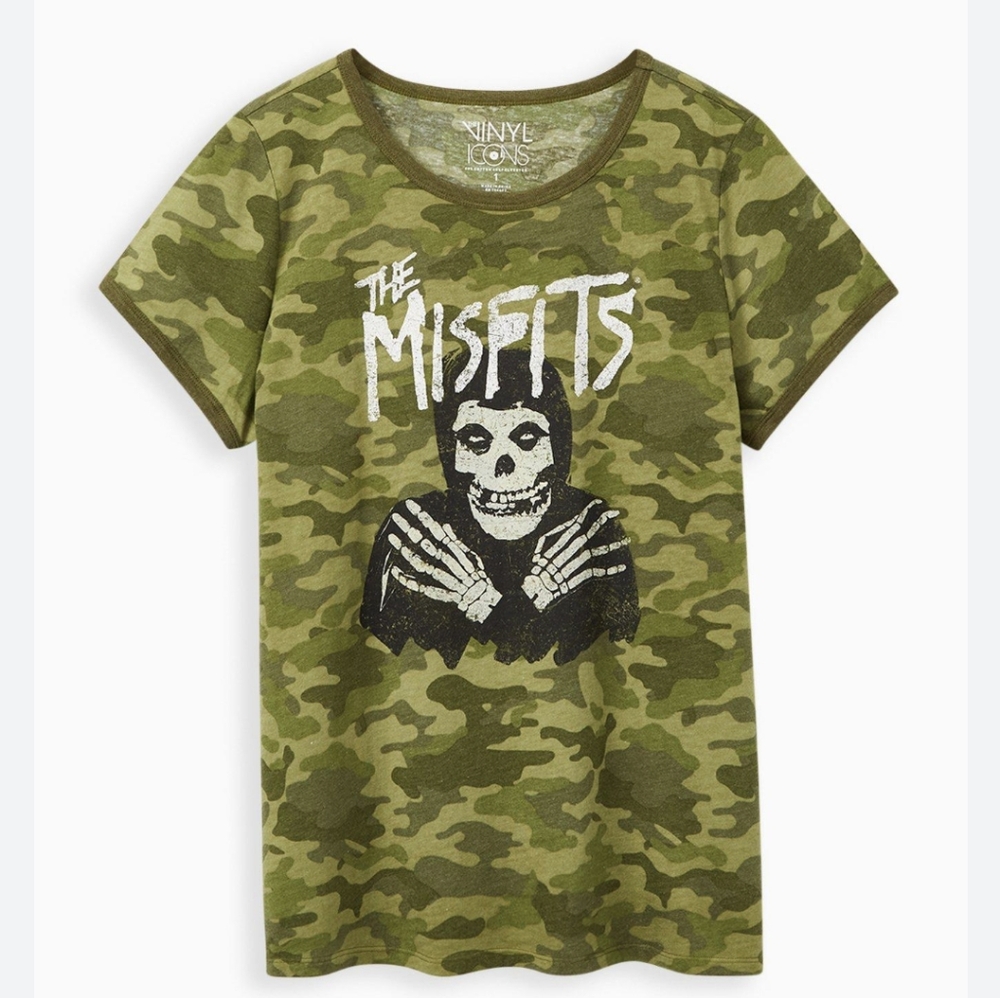 Torrid camo misfits tee size 4